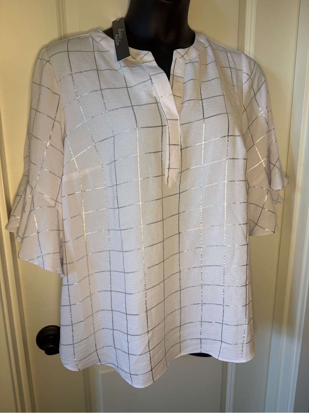 NWT Olivia & Martin 1x Women’s Ruffle Sleeve Top